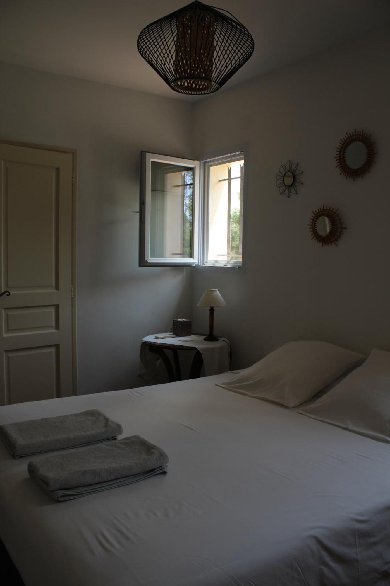 Bastide Saint Bernard Bed & Breakfast Le Thoronet Exterior foto