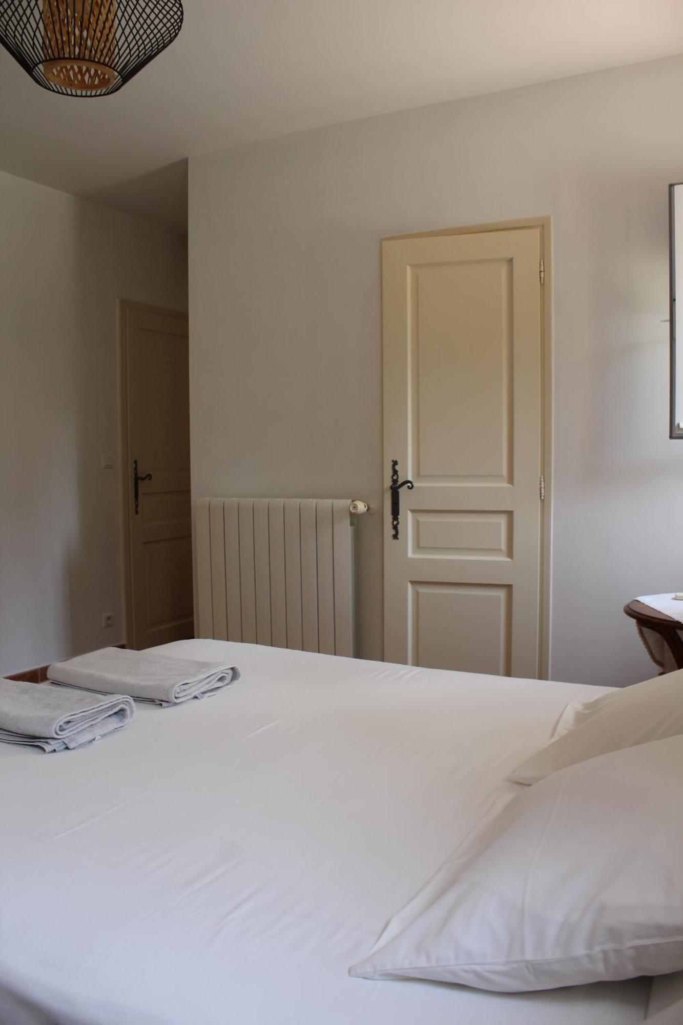 Bastide Saint Bernard Bed & Breakfast Le Thoronet Exterior foto