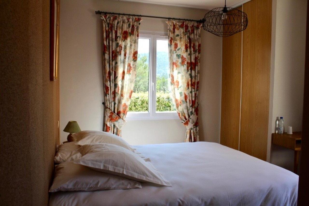 Bastide Saint Bernard Bed & Breakfast Le Thoronet Exterior foto